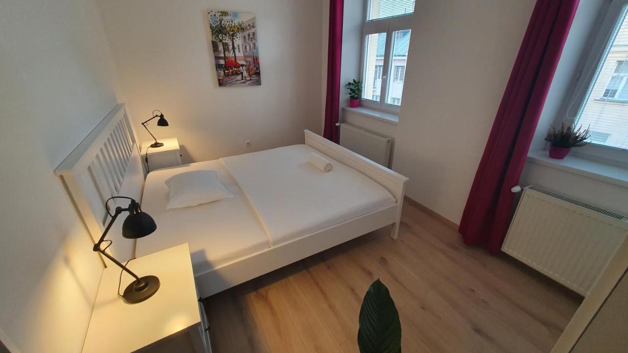 Le Monde Apartment Bratislava - Amazing 5Bdr In Downtown ภายนอก รูปภาพ
