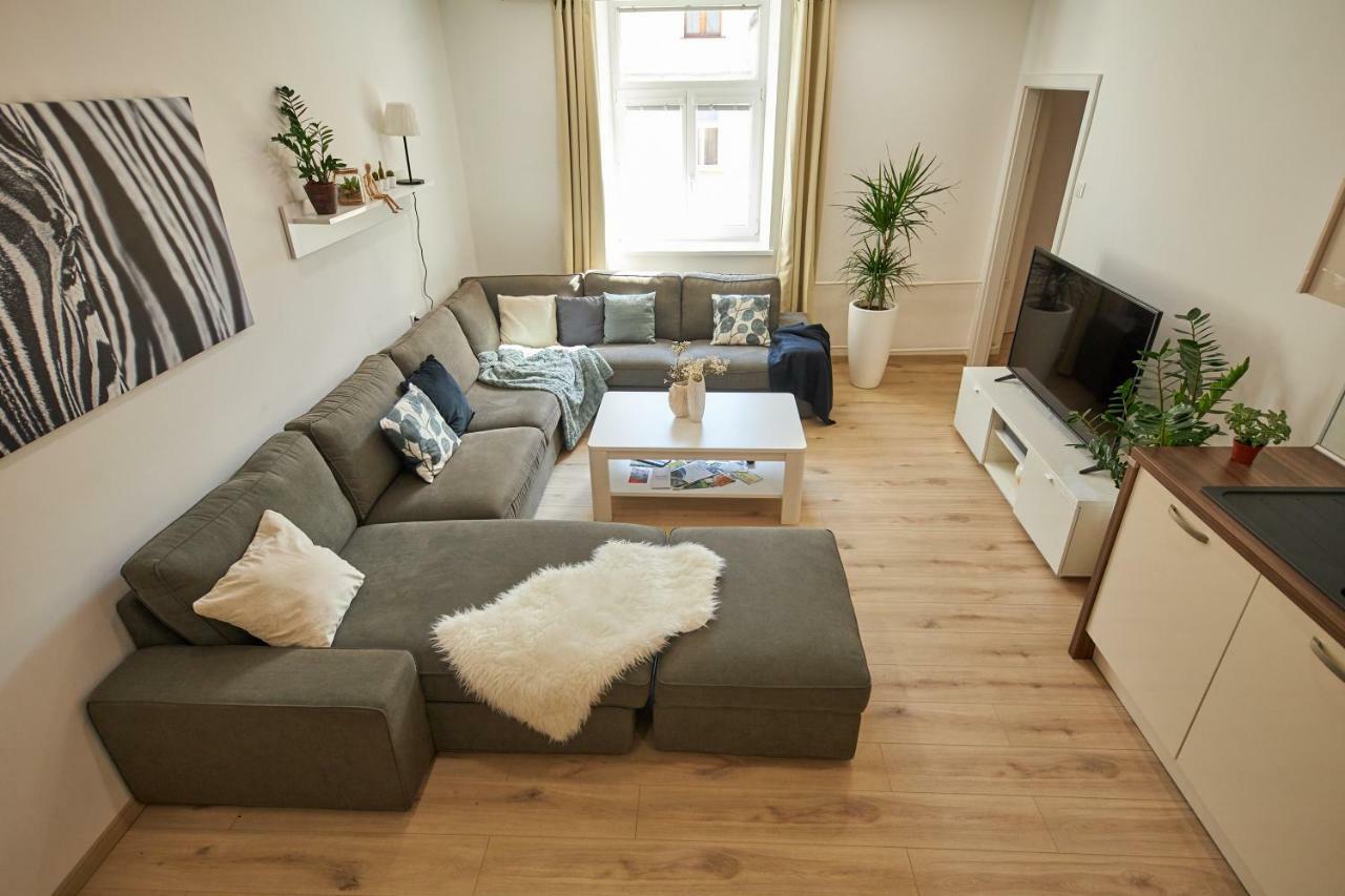 Le Monde Apartment Bratislava - Amazing 5Bdr In Downtown ภายนอก รูปภาพ