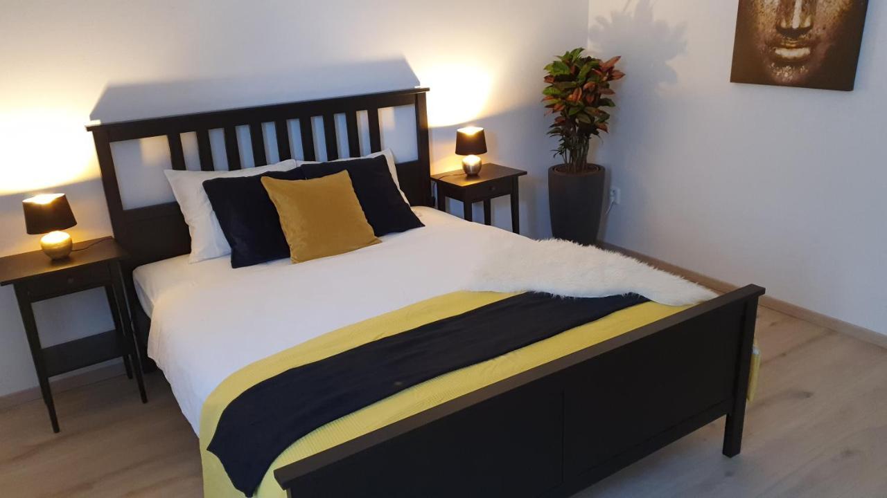 Le Monde Apartment Bratislava - Amazing 5Bdr In Downtown ภายนอก รูปภาพ