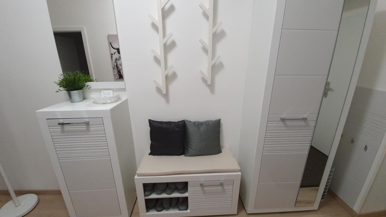 Le Monde Apartment Bratislava - Amazing 5Bdr In Downtown ภายนอก รูปภาพ